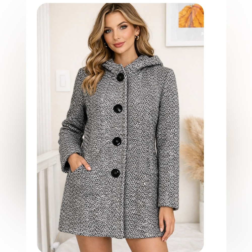 Gallery Black and White Textured Coat
